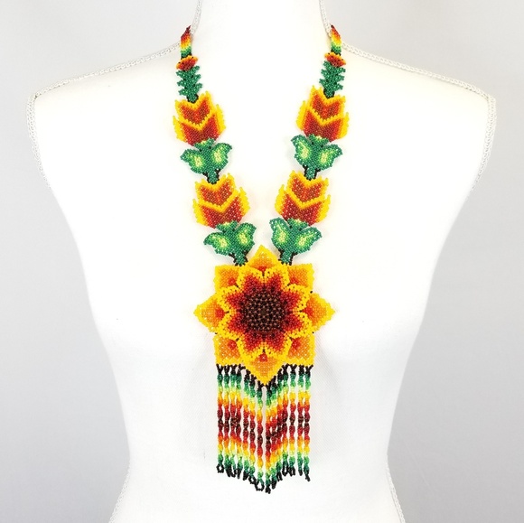 Jewelry - Huichol Mexican Beaded Flower Necklace NWOT